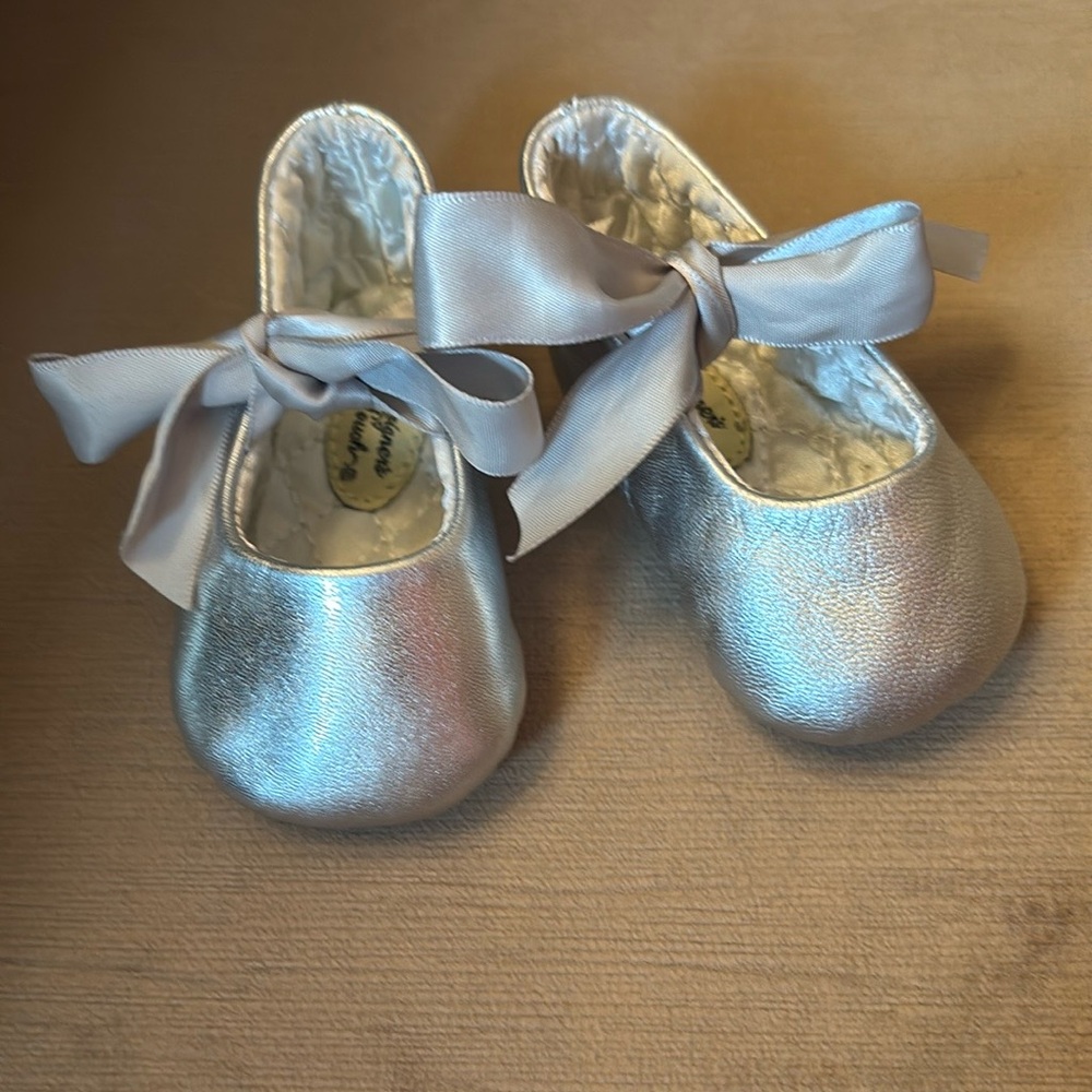 Baby Deer Silver Baby Ballet Shoes size 1